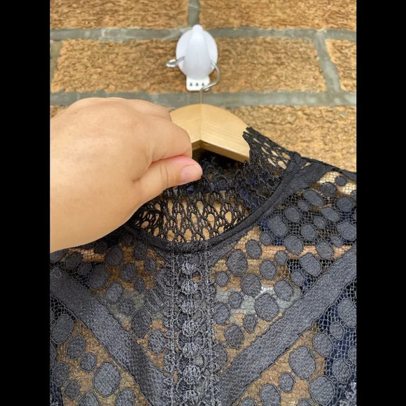 Adelyn rae lace dress size small - Picture 5 of 15